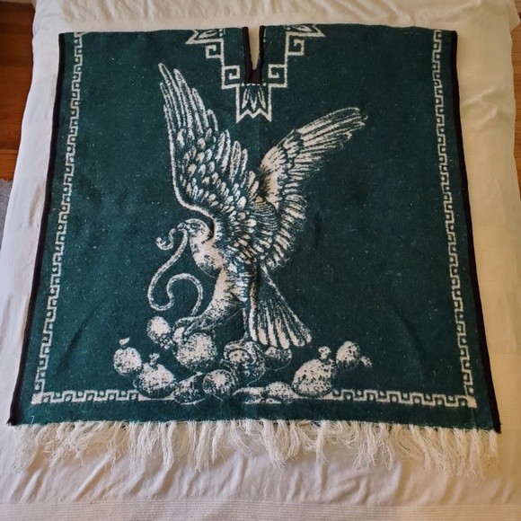 Authentic Mexican Poncho Reversible Aztec Gabán - Eagle and Snake Halloween - Picture 1 of 8